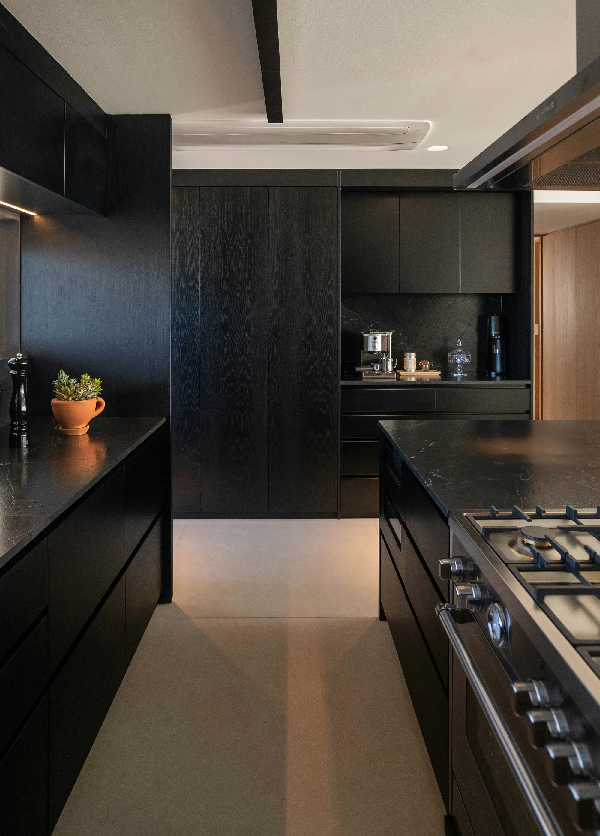 Færdigt køkken efter renovering i Vejle